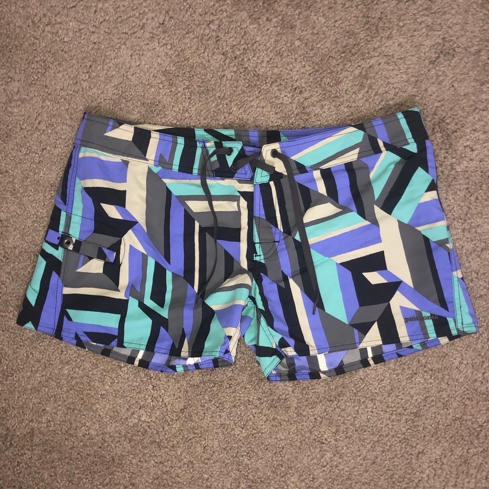 Patagonia Board Shorts Graphic Pattern 12 NWOT
